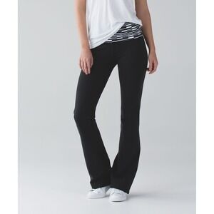 Lululemon Groove Pant III Size 4 Tall (Inseam 32.5") Black Flare Yoga Pants